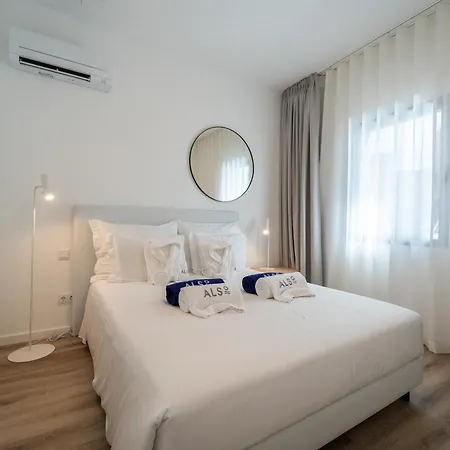 Oceanside Village 1 *